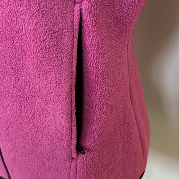 Hendrick Motorsports Women’s Port Authority pink and black zippered vest small - Picture 3 of 9